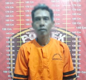 Terlibat Judi Togel, Laki-Laki Paruh Baya Ditangkap Polsek Gedung Aji