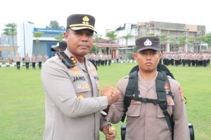 Pimpin Apel Pendistribusian Kaporlap Untuk Pam TPS, Kapolres Tulang Bawang Ingatkan Ini