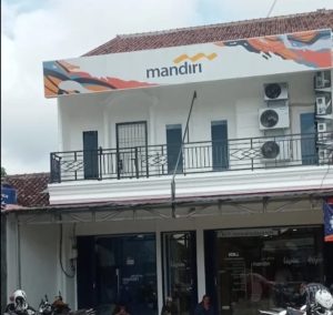 Diduga Langgar Aturan KUR, Bank Mandiri KCP Daya Asri 1 Tetap Minta Agunan Tambahan